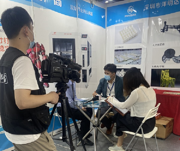 展會(huì)現(xiàn)場(chǎng)|洋明達(dá)3D打印機(jī)精彩亮相廣州電子展，助力中國(guó)智造業(yè)(圖6)